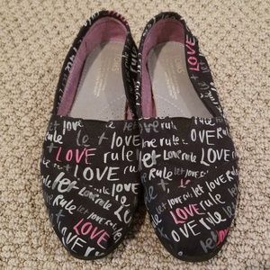 Toms Let Love Rule Shoes